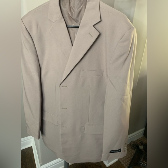 Victorio Couture Tan Suit Jacket, 44R, NWOT - Picture 3 of 3